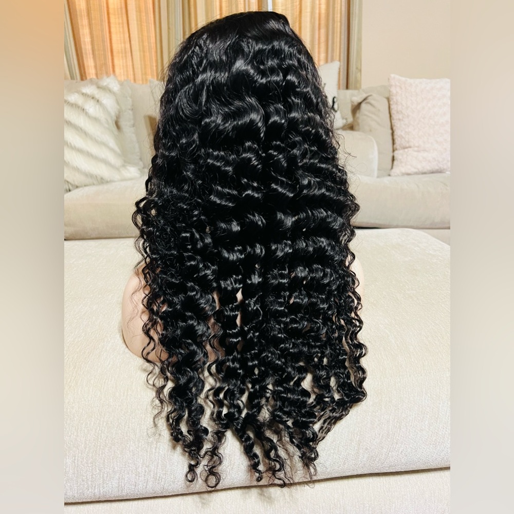 Wig - Picture 2 of 5